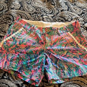 Lilly Pulitzer Calahan shorts size 8